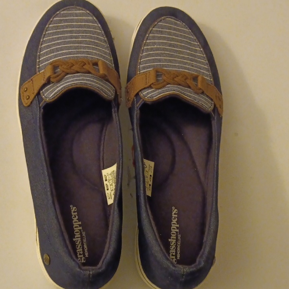 Grasshoppers Blue and Brown Flats for Everyday Comfort